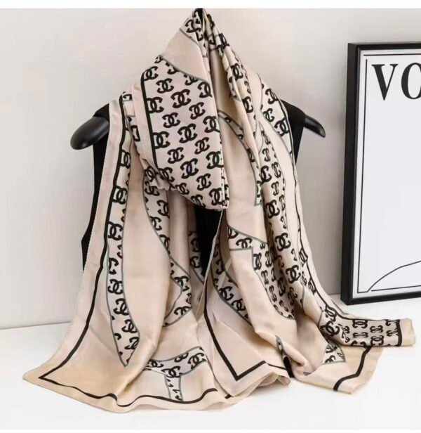Cece scarf