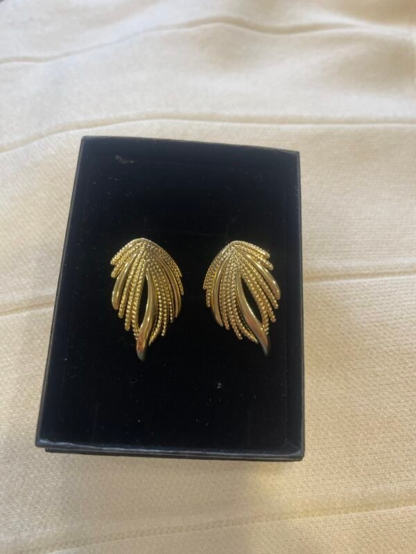 Gold leaf earring