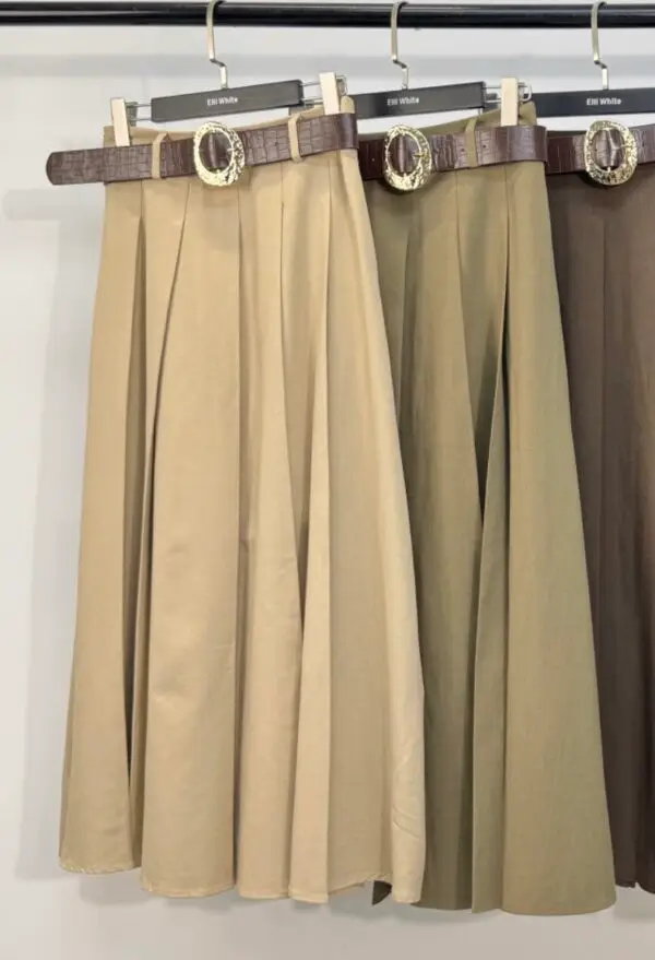 Midi skirt with belt